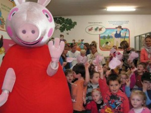 Peppa Pig meets fans at Forbes Library