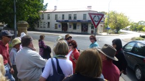 Historic Pub Walking Tour of Orange