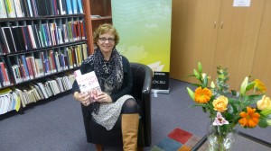 Blayney born author Jennifer Smart launches her book