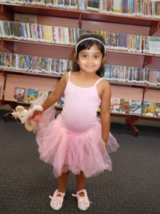 Disha dressed up as Angelina Ballerina